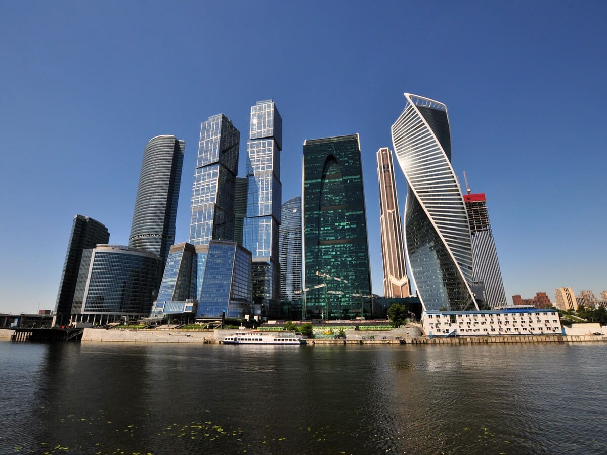 Офисы от 950 до 1100 кв.м. в аренду и продажу в Москве и Московской области